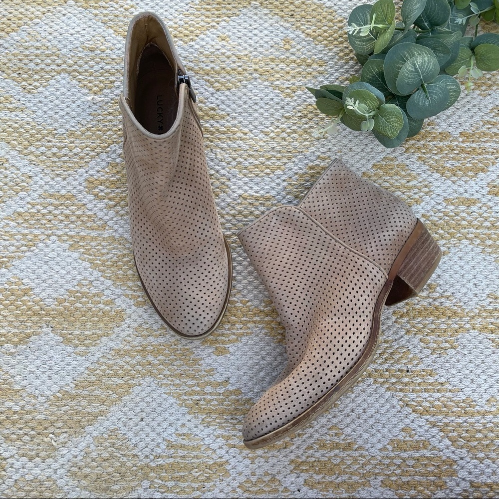 Lucky Brand Tan Perforated Ankle Booties Size 7.5 Stacked Heel